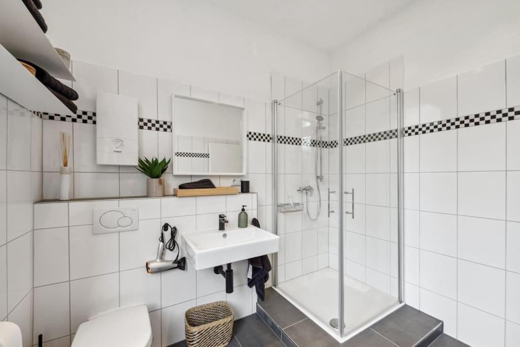Wuppertaler Altbau-Traum Gutenberg - Naehe Dus & Dortmund & Koeln & Essen Apartment Ngoại thất bức ảnh